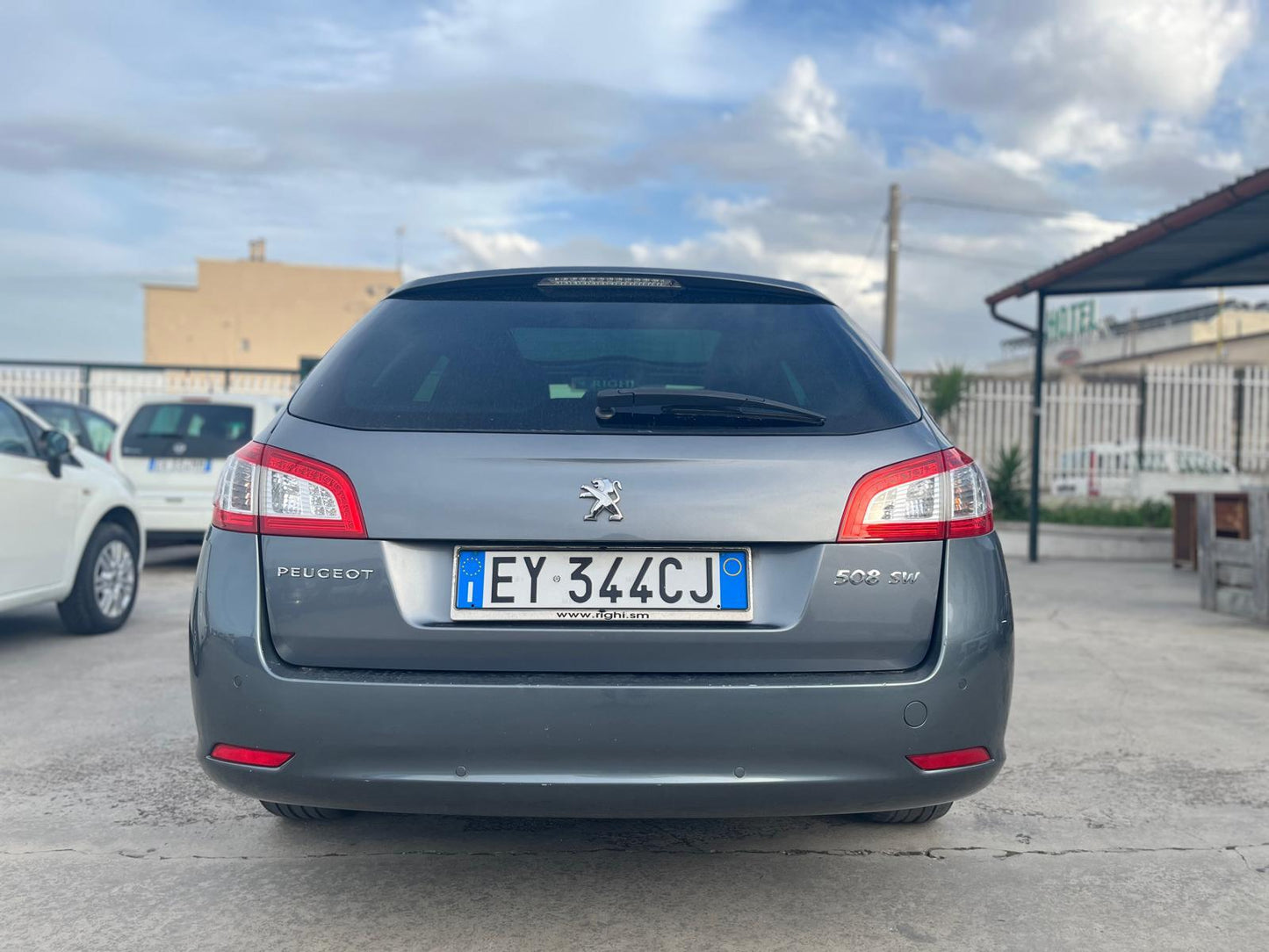 PEUGEOT
508 2.0 HDi 140CV SW Ciel Allure